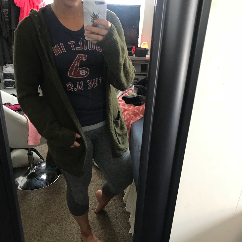 Hunter green hooded sweater